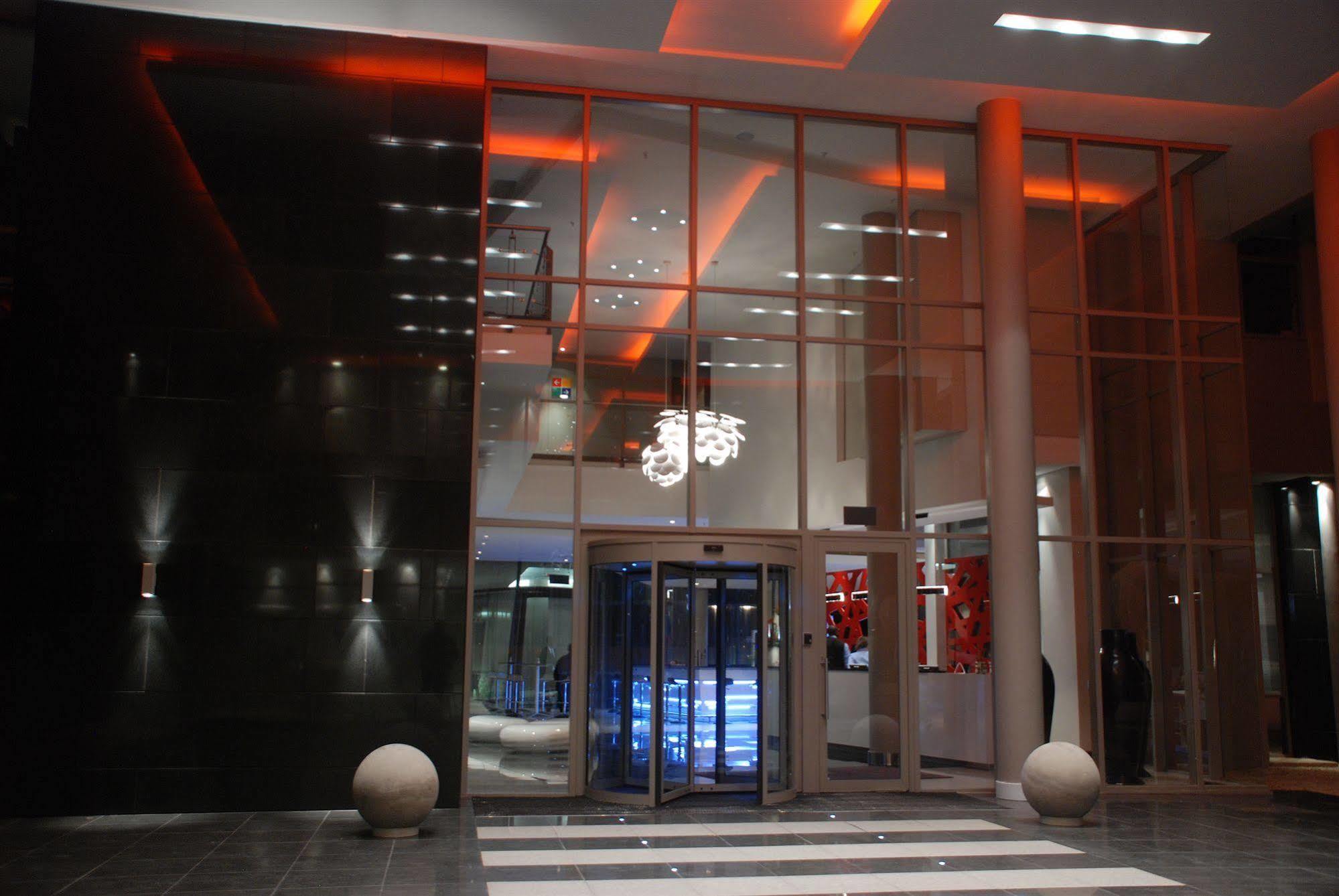 Park Inn Sandton Johannesburg Buitenkant foto