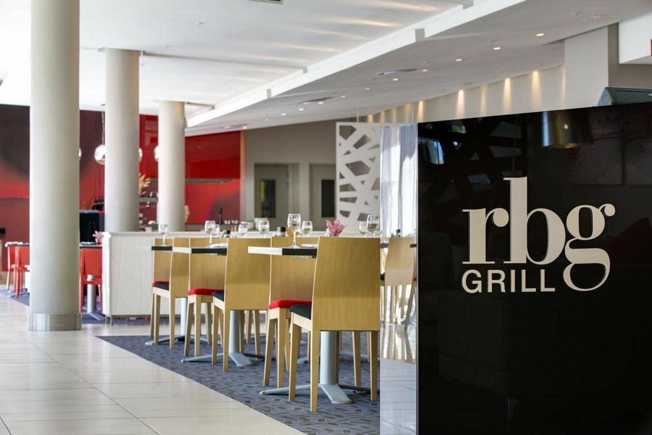 Park Inn Sandton Johannesburg Buitenkant foto